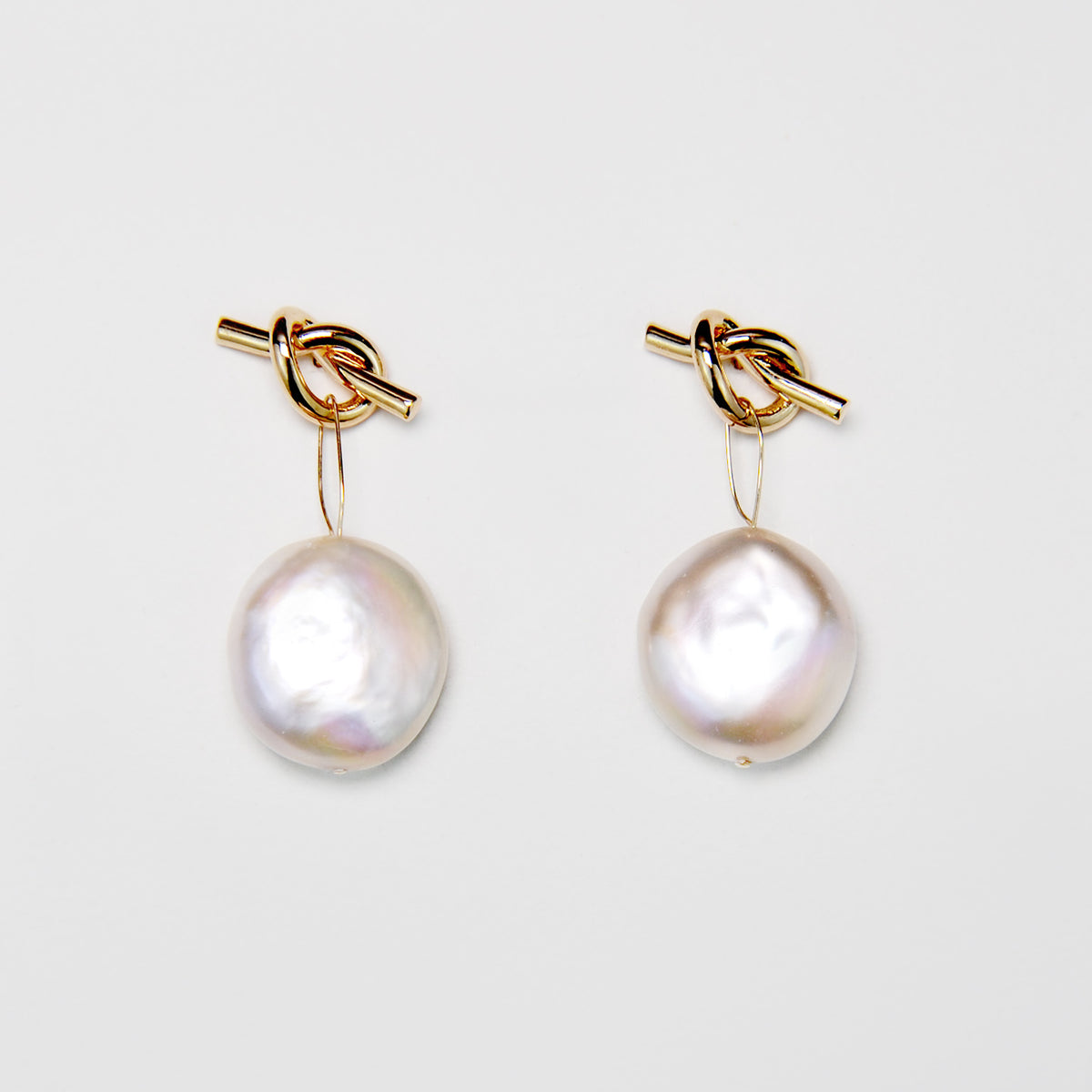 【flua 】Baroque Pearl drop ピアス(ゼクシィ掲載) flua 】Baroque Pearl drop ピアス(ゼクシィ掲載) - メルカリ